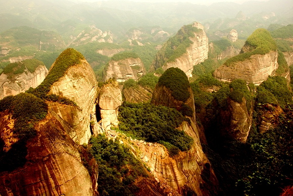 Langshan Danxia National Park in Xinning, Hunan Langshan Danxia National Park in Xinning, Hunan