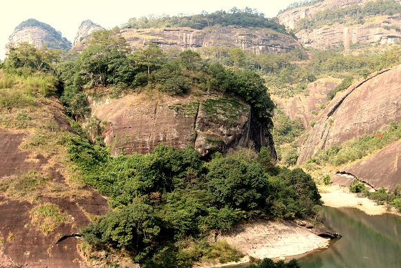 Wuyishan mit Danxia-Landschaft Wuyishan mit Danxia-Landschaft