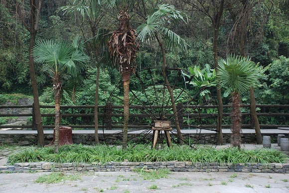 Wassermühlen im Dehang Miao-Dorf Wassermühlen im Dehang Miao-Dorf