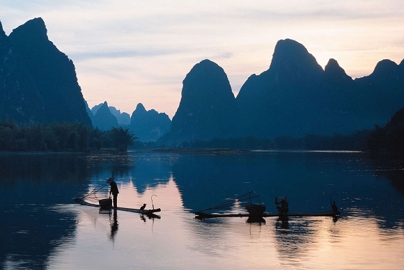 Li-Fluss und Karstlandschaft in Guilin