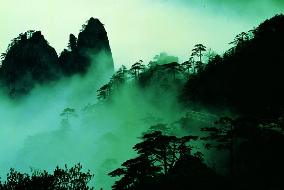 UNESCO-D�rfer und Zauberberge