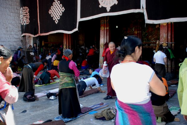 Pilgerweg Barkhor Stra�e in Lhasa